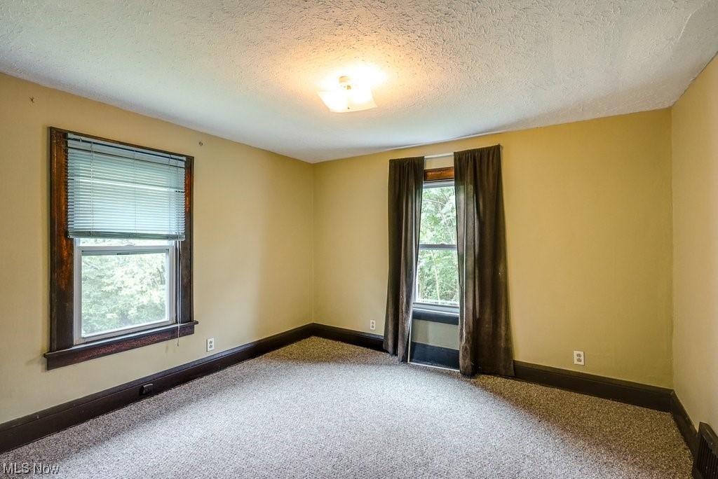 William T Sawyer & Bessi Voris - Residential