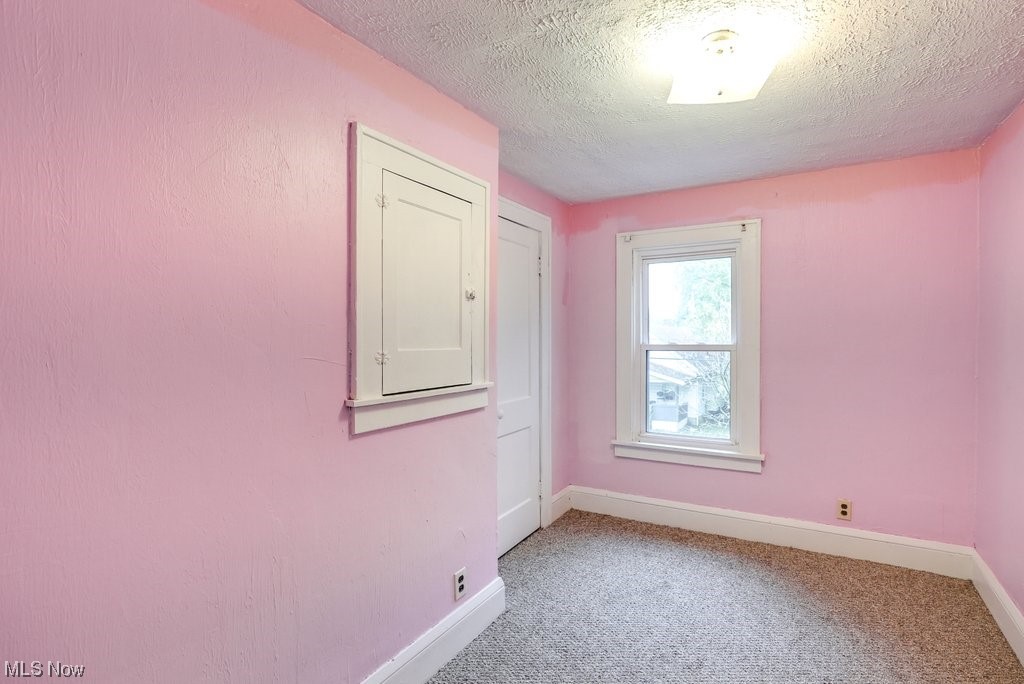 William T Sawyer & Bessi Voris - Residential