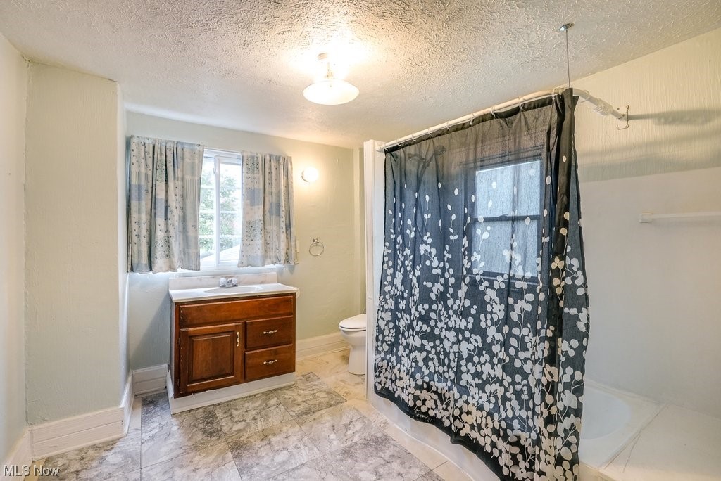 William T Sawyer & Bessi Voris - Residential