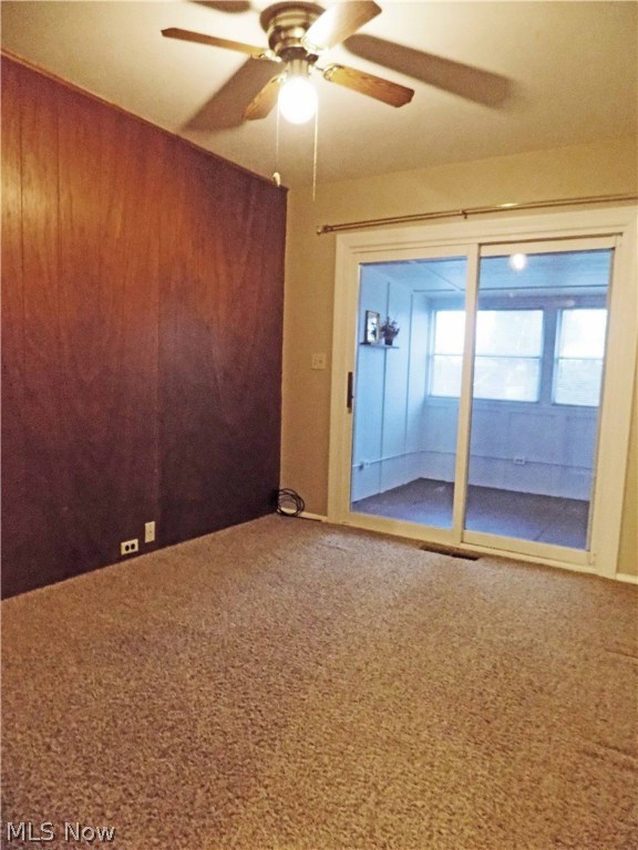 Blue Grass Manor - Residential