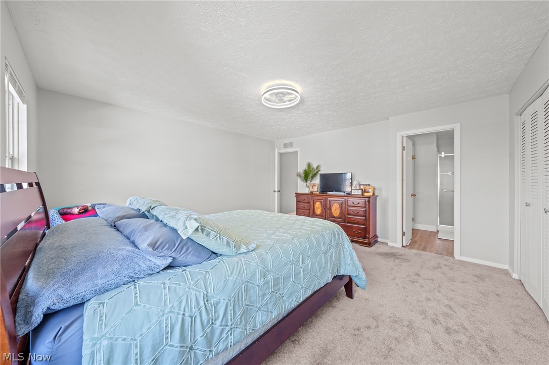 Country Club Twnhs North Condo - Residential