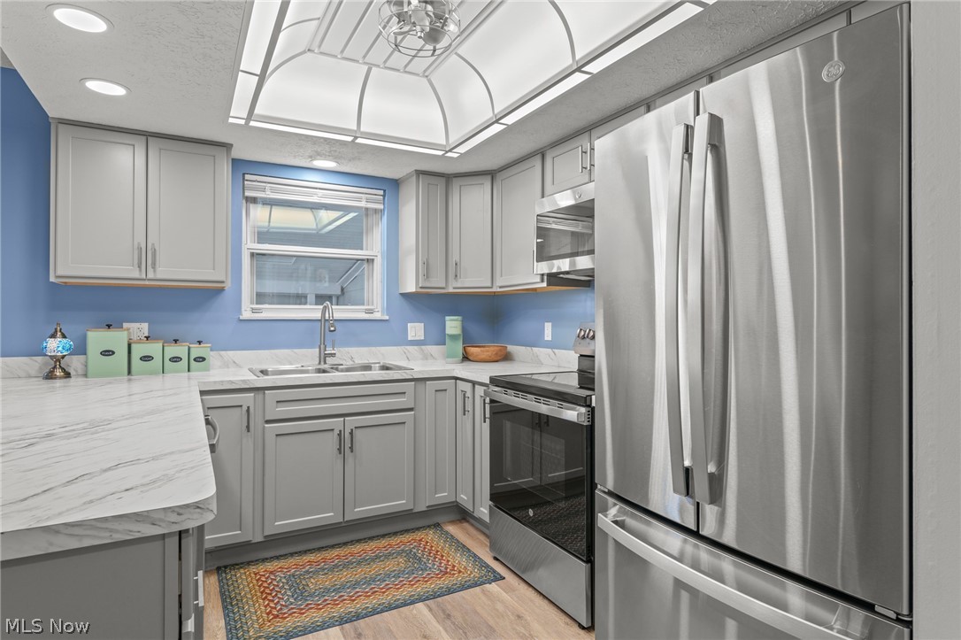 Country Club Twnhs North Condo - Residential