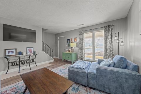 Tiny photo for 3632 Kenwood Drive #84, Uniontown, OH 44685 (MLS # 5187719)