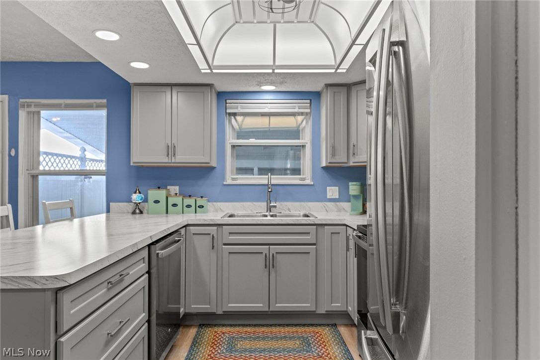 Country Club Twnhs North Condo - Residential