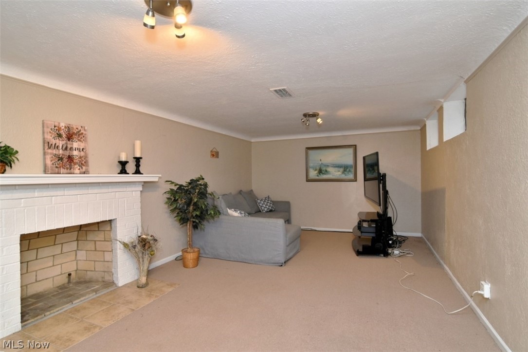 Meadowbrook 04/A Scholls - Residential