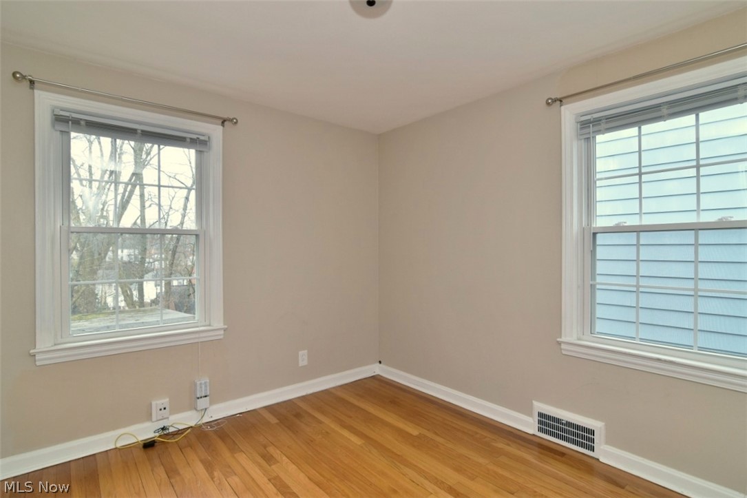 Meadowbrook 04/A Scholls - Residential