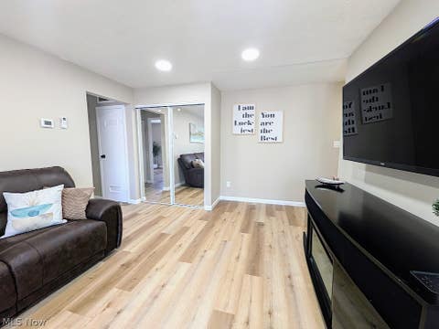 Tiny photo for 1402 Golden Gate Boulevard #G201, Mayfield Heights, OH 44124 (MLS # 5239260)