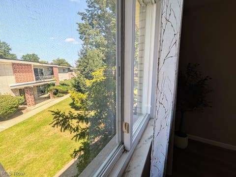 Tiny photo for 1402 Golden Gate Boulevard #G201, Mayfield Heights, OH 44124 (MLS # 5239260)