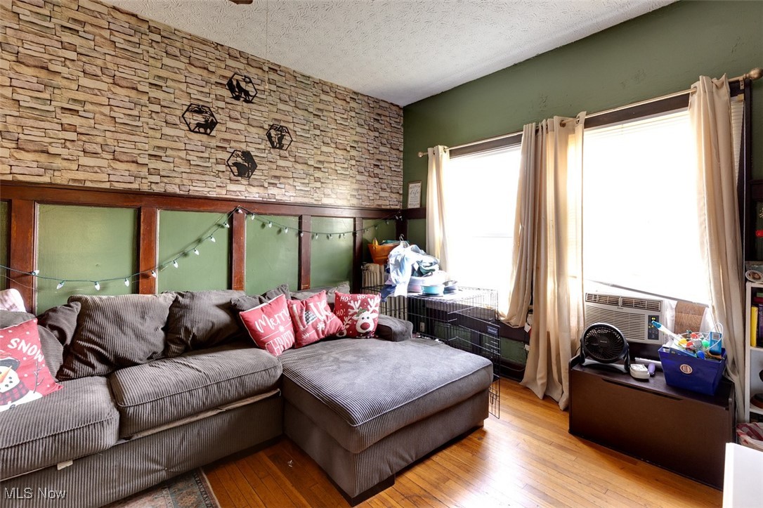 Good - Commercial Sale