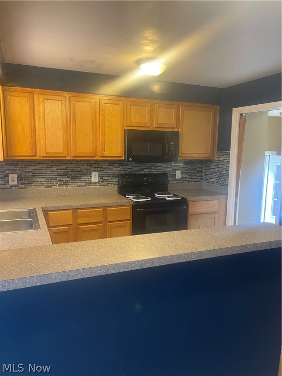 Milan S Kapels - Residential