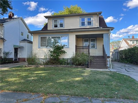 13818 Courtland Avenue Cleveland OH 44111