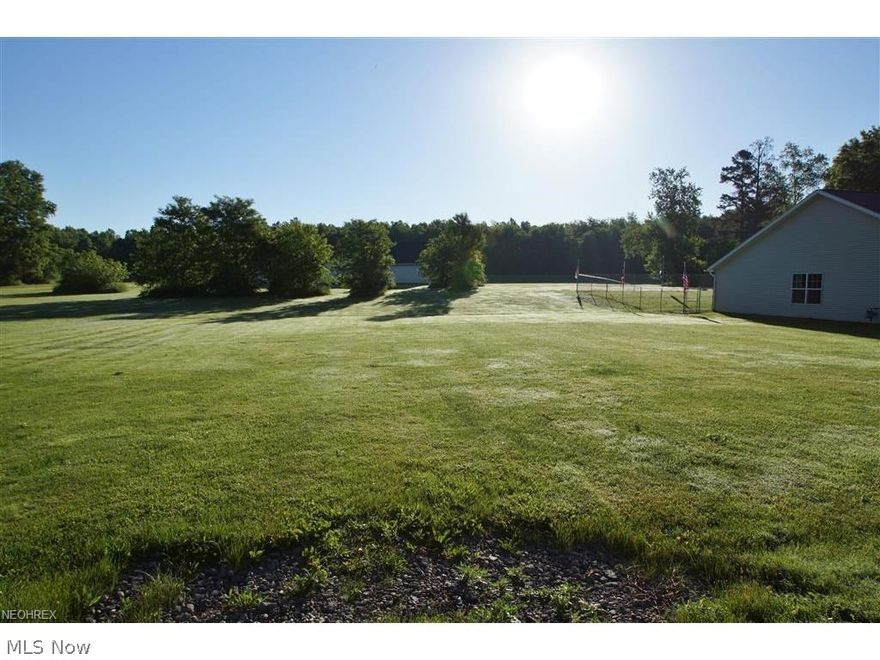 Buildable vacant lot in Fairless Local School District. Zoned R-3 (single family or duplex). Located on a dead end street. Public water and sewer. Contiguous lot is also available (parcel 7001901). Special financing is potentially available through the U.S. Dept. of Agriculture if you qualify.