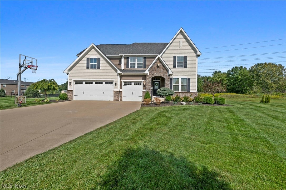 38482 Deepdale Court