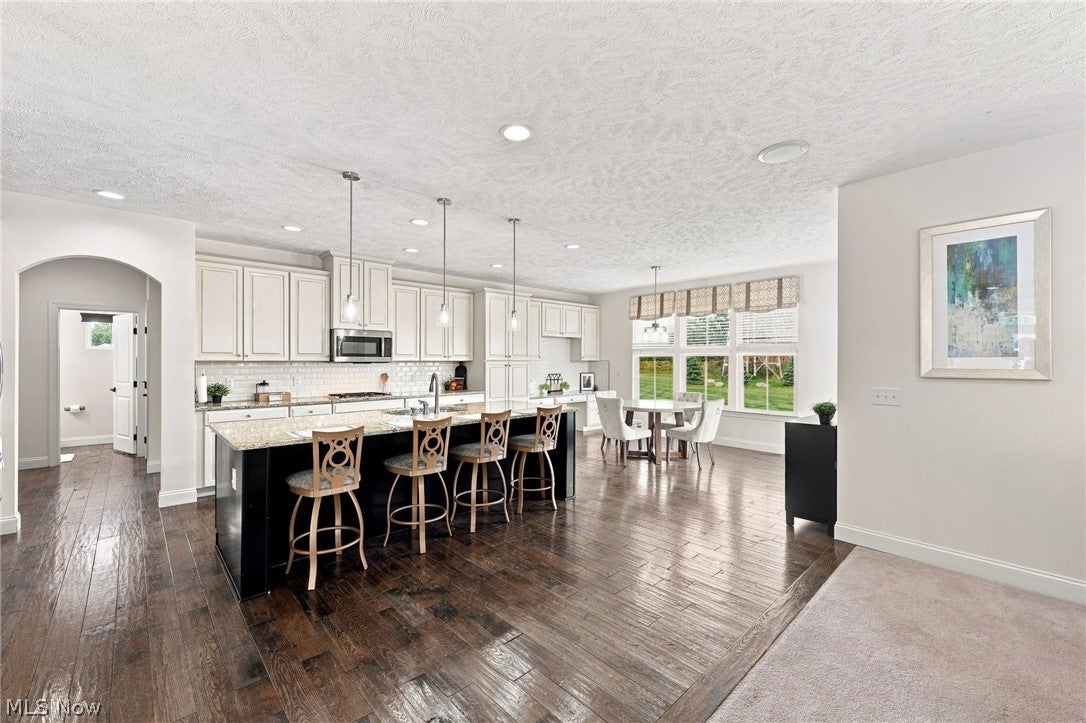 38482 Deepdale Court