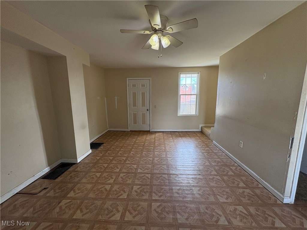 228 N Huntington Street, Medina, Ohio image 3