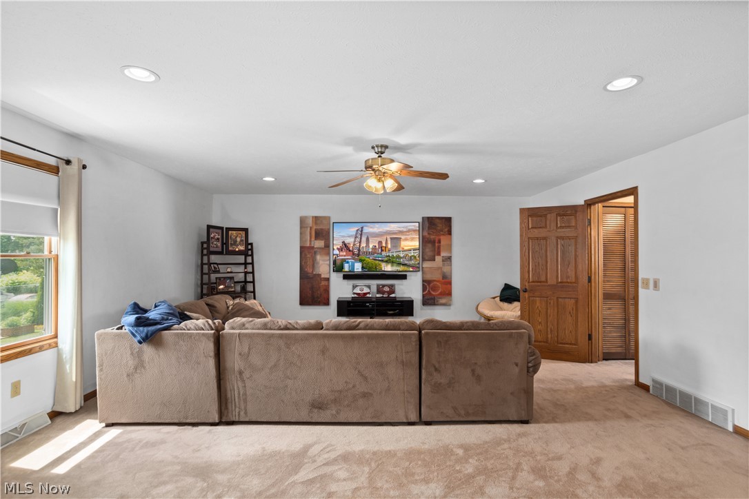 Village/Willoughby 13 - Residential