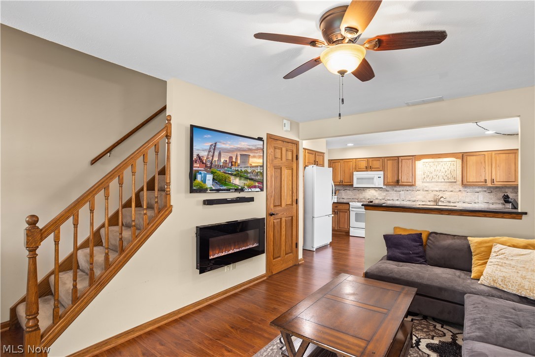 Village/Willoughby 13 - Residential