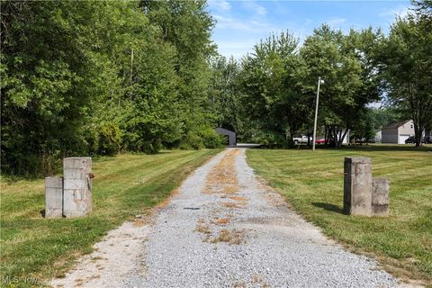 8767 Stearns Road, Olmsted Twp, OH 44138 - #: 5149244