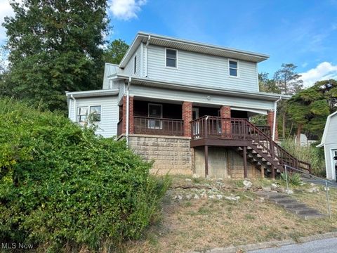 Homes For Sale - 106 S Highland Avenue<br/> Moundsville, WV 26041