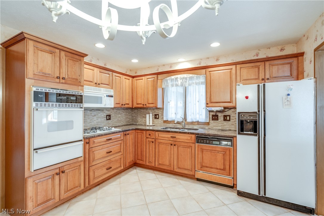 Skyln Heights - Residential