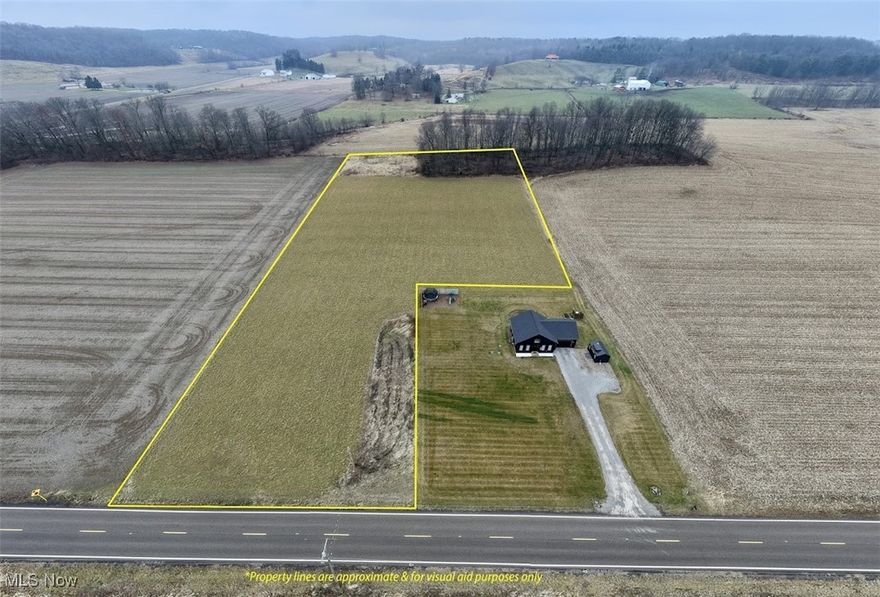 5 acres in Beach City for sale! Minutes to Strasburg, Navarre, and Beach City airport. Flat and cleared ready for your finishing touches.