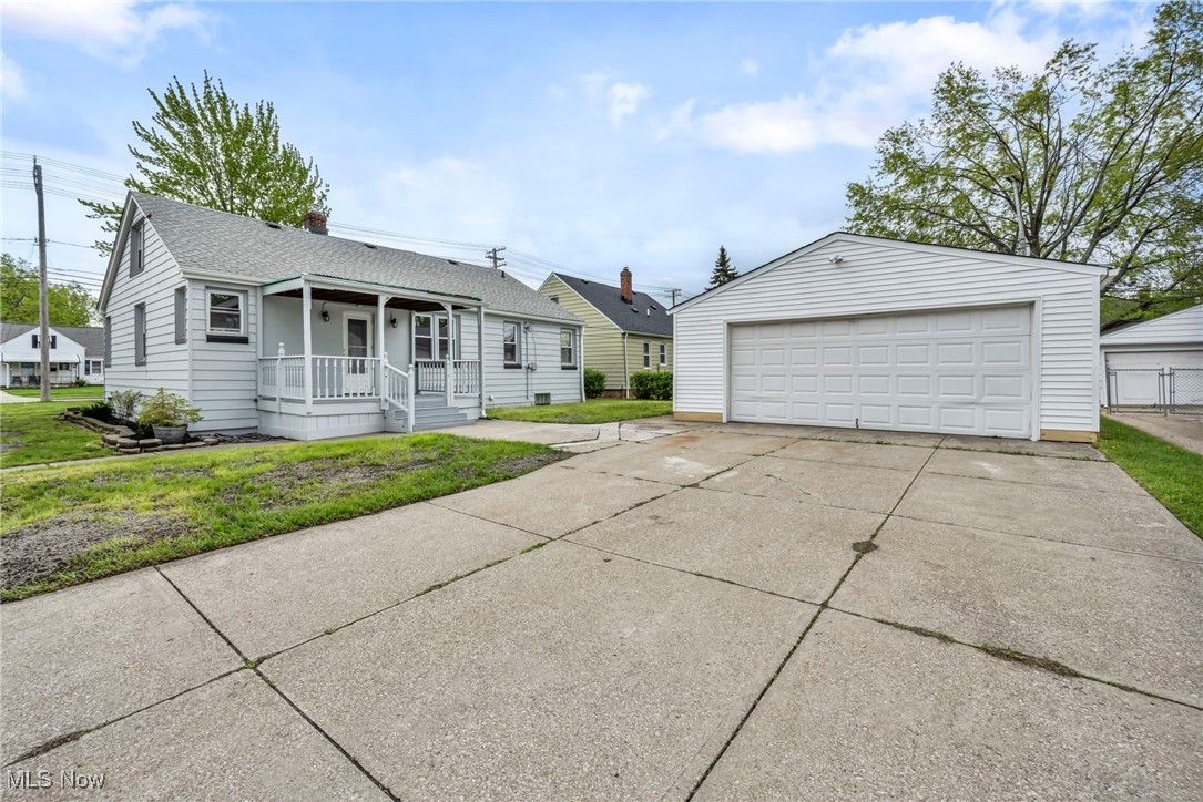1030 Lloyd Road, Wickliffe, Ohio image 32