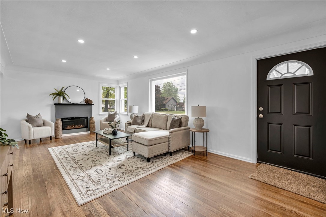 1030 Lloyd Road, Wickliffe, Ohio image 3