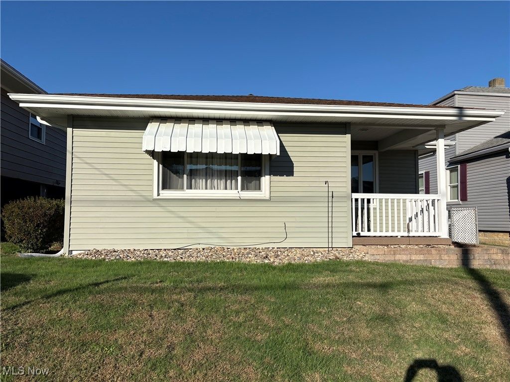 Photo of 439 W 45th Street, Shadyside, OH 43947 (MLS # 5167534)