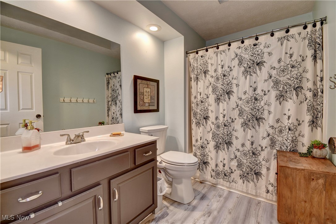 8238 N Casswell Circle, North Canton, Ohio image 18