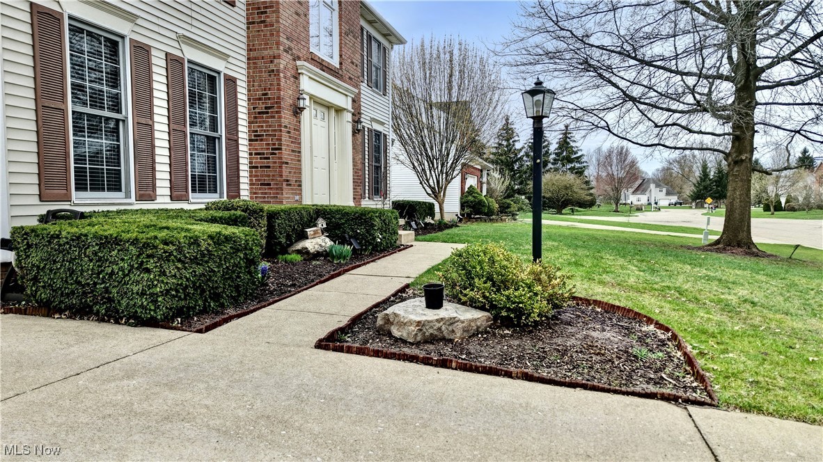 8238 N Casswell Circle, North Canton, Ohio image 6