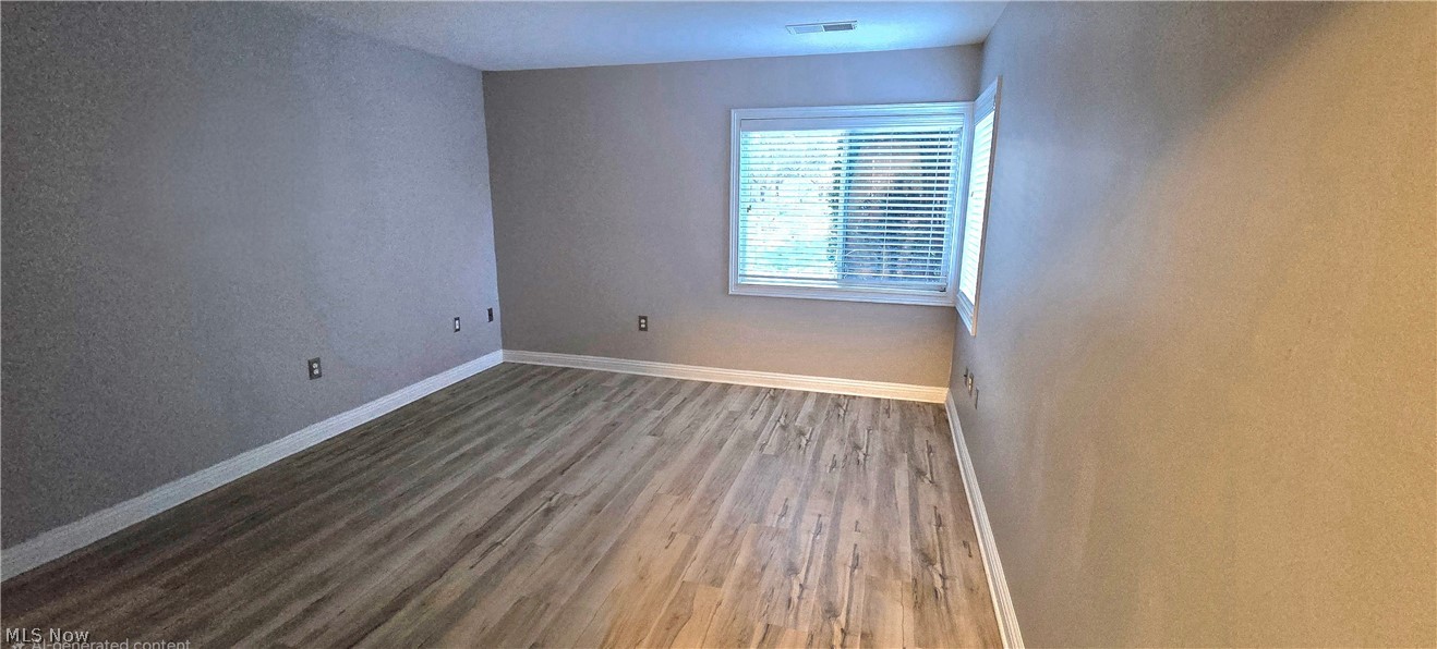 Brookledge Commons Condos - Residential