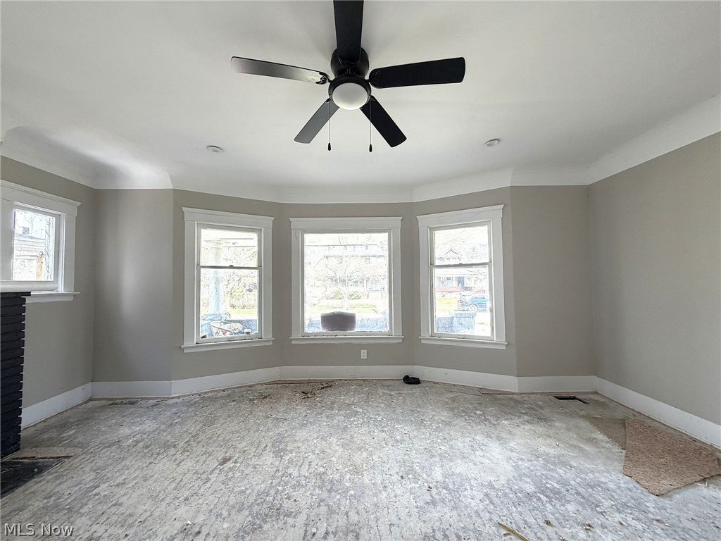 10712 Grantwood Avenue