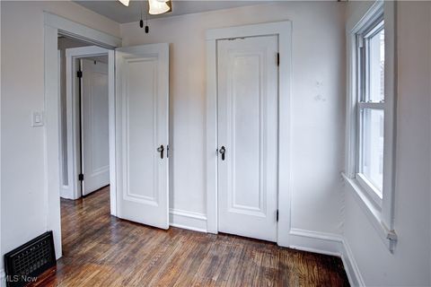 Tiny photo for 3437 W 159th Street, Cleveland, OH 44111 (MLS # 5180097)