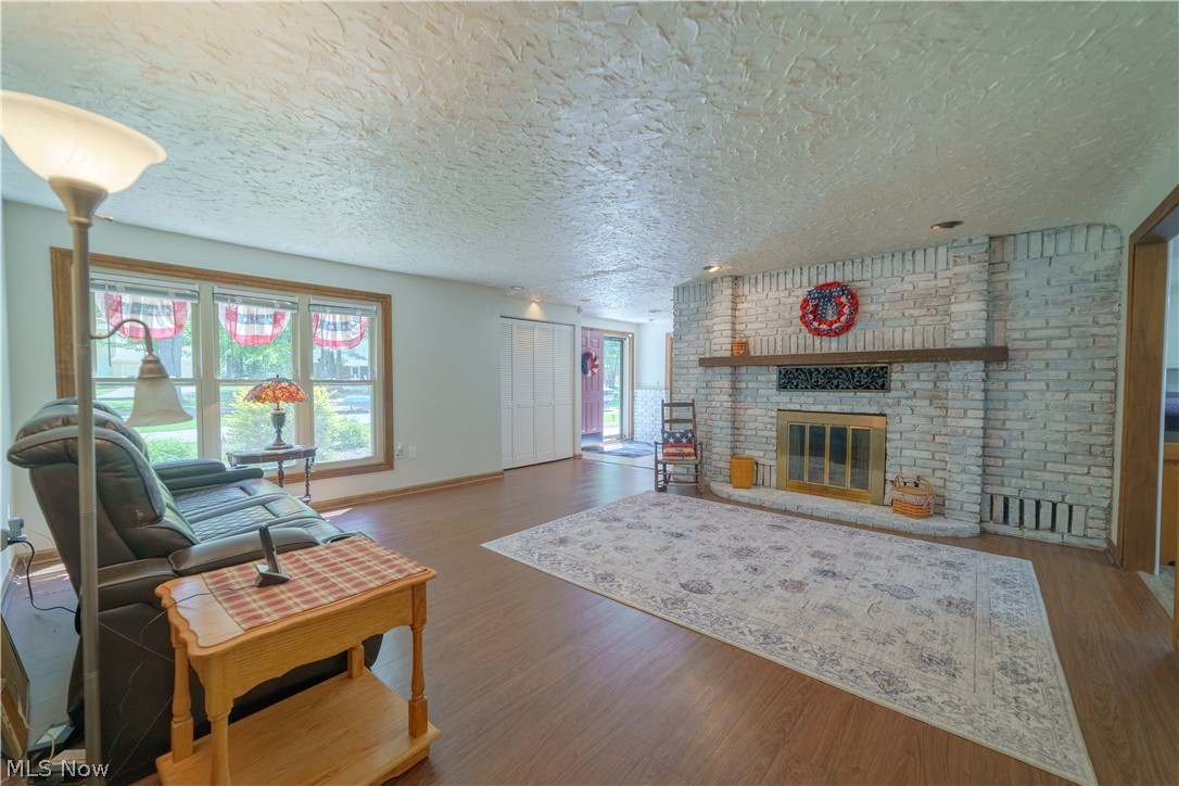 Lake Shore Blvd Estates - Residential