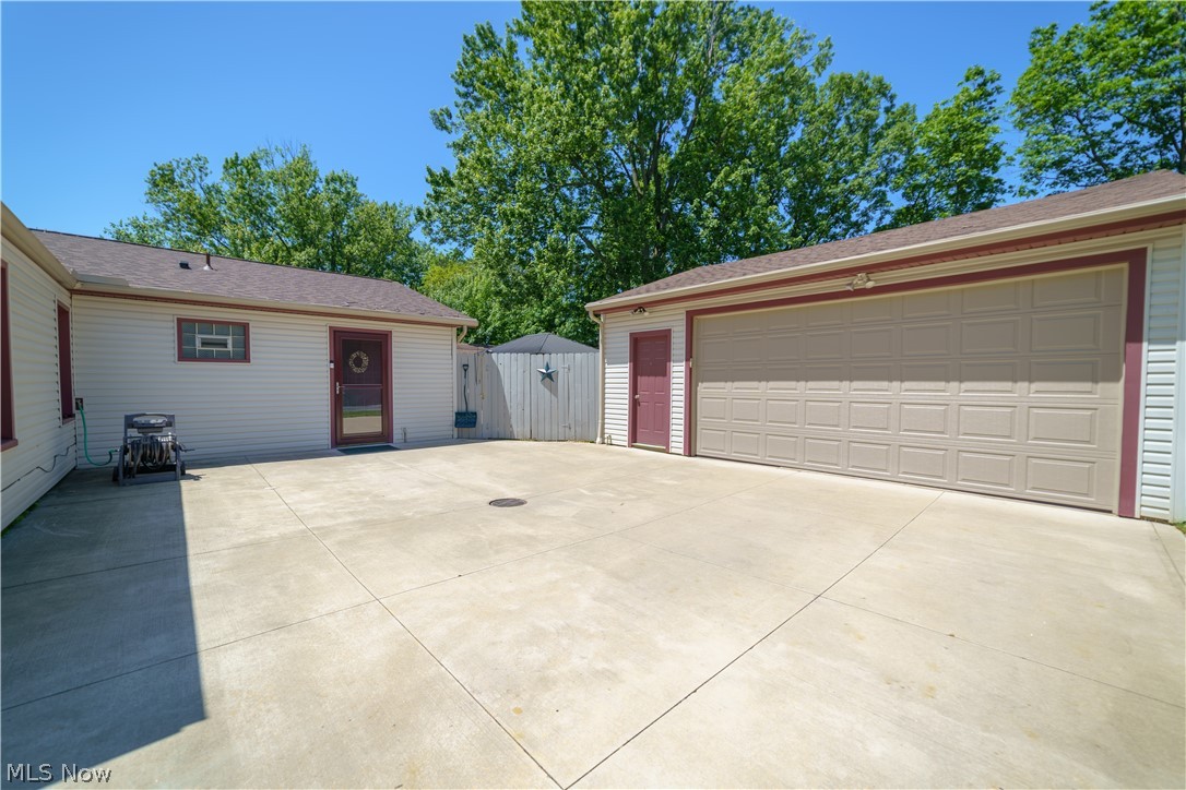 Lake Shore Blvd Estates - Residential