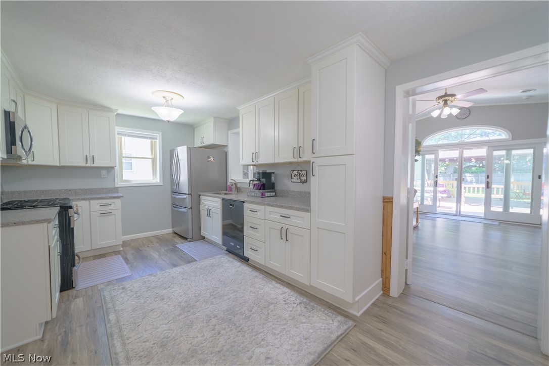 Lake Shore Blvd Estates - Residential