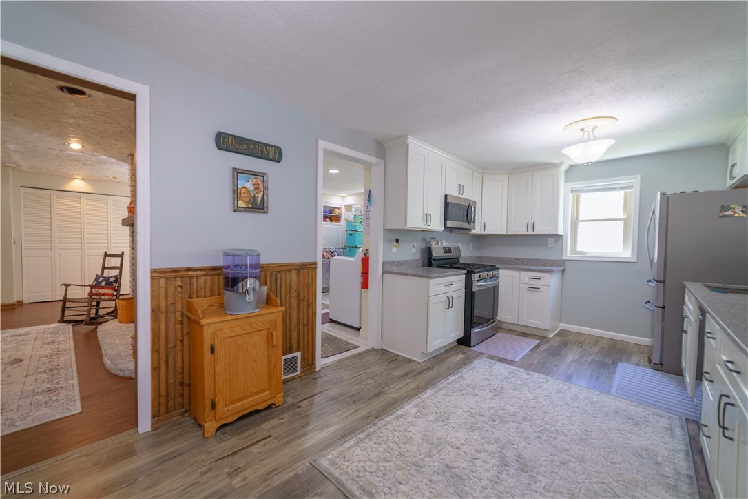 Lake Shore Blvd Estates - Residential