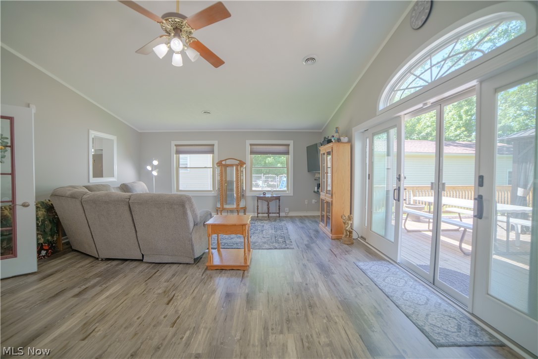 Lake Shore Blvd Estates - Residential