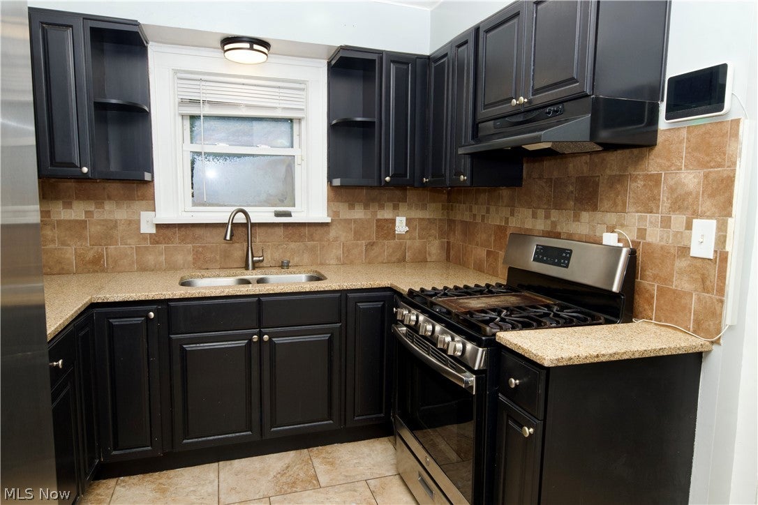 3533 W 120th Street