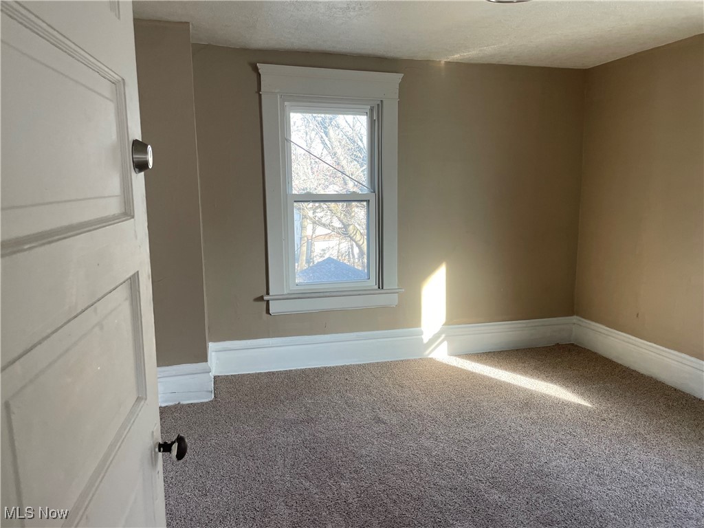 Akron, Ohio 44311, United States, 3 Bedrooms Bedrooms, ,2 BathroomsBathrooms,Residential,Active,92602