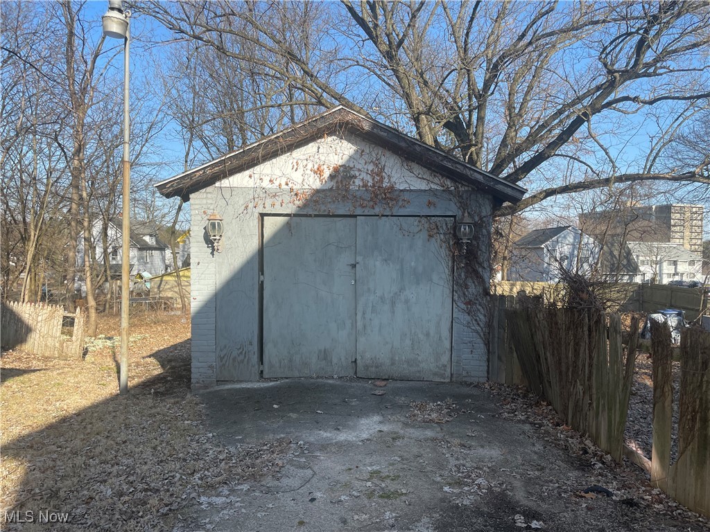 Akron, Ohio 44311, United States, 3 Bedrooms Bedrooms, ,2 BathroomsBathrooms,Residential,Active,92602