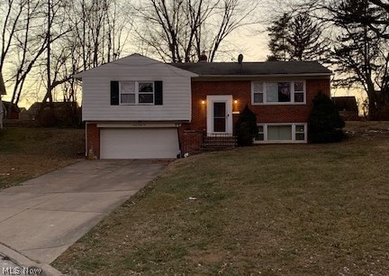 Welcome to your new home! Here you will enjoy a private setting on a cul de sac. This home has 2 master bedrooms each with a full bathroom. There is plenty of storage and new flooring throughout. This bi level home offers an attached 2 car garage and a detached deck. Close to shopping and local parks. Schedule your showing today. This home won't last.