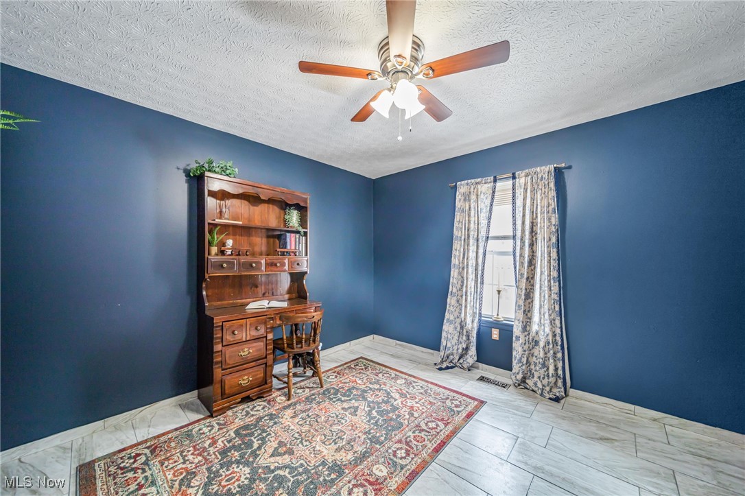 Painesville Township, Ohio 44077, United States, 3 Bedrooms Bedrooms, ,2 BathroomsBathrooms,Residential,Pending,17585