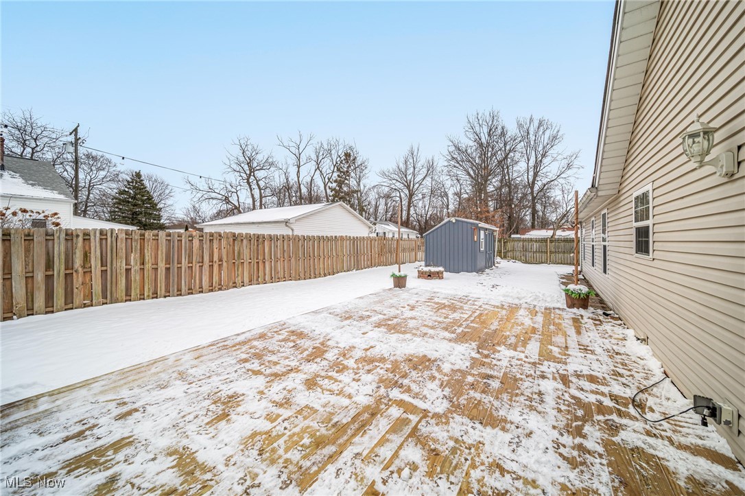 Painesville Township, Ohio 44077, United States, 3 Bedrooms Bedrooms, ,2 BathroomsBathrooms,Residential,Pending,17585