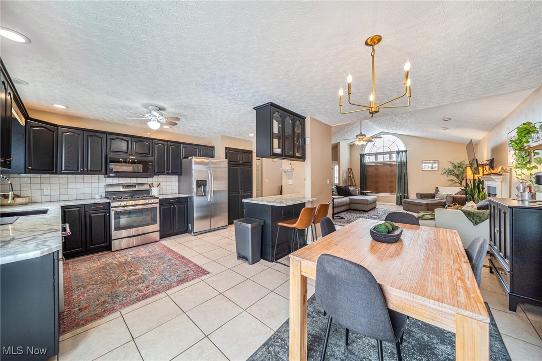 Painesville Township, Ohio 44077, United States, 3 Bedrooms Bedrooms, ,2 BathroomsBathrooms,Residential,Pending,17585