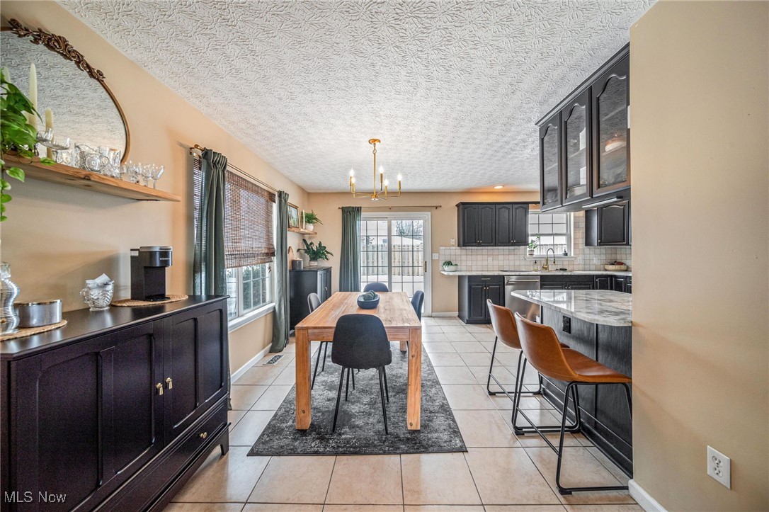 Painesville Township, Ohio 44077, United States, 3 Bedrooms Bedrooms, ,2 BathroomsBathrooms,Residential,Pending,17585