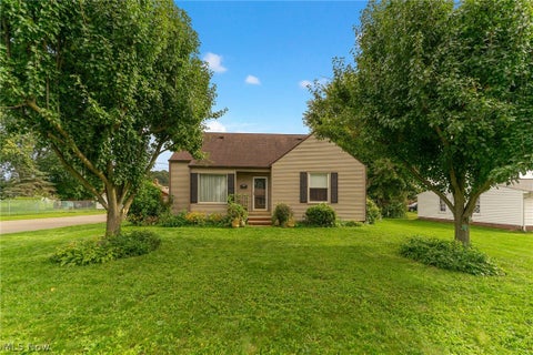 Homes For Sale - 755 E 1st Street<br/> Minerva, OH 44657