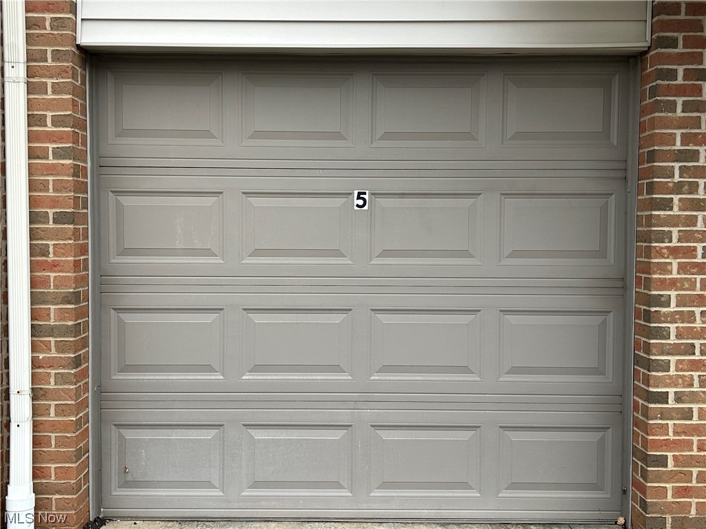 Brookledge Commons - Residential