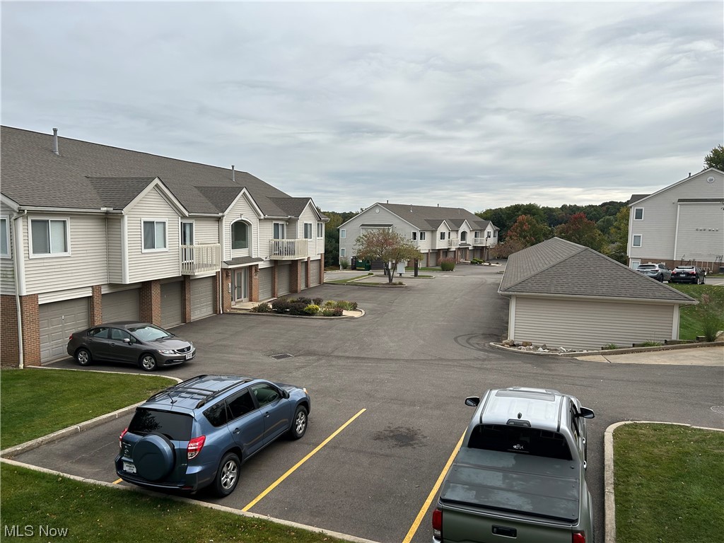 Brookledge Commons - Residential