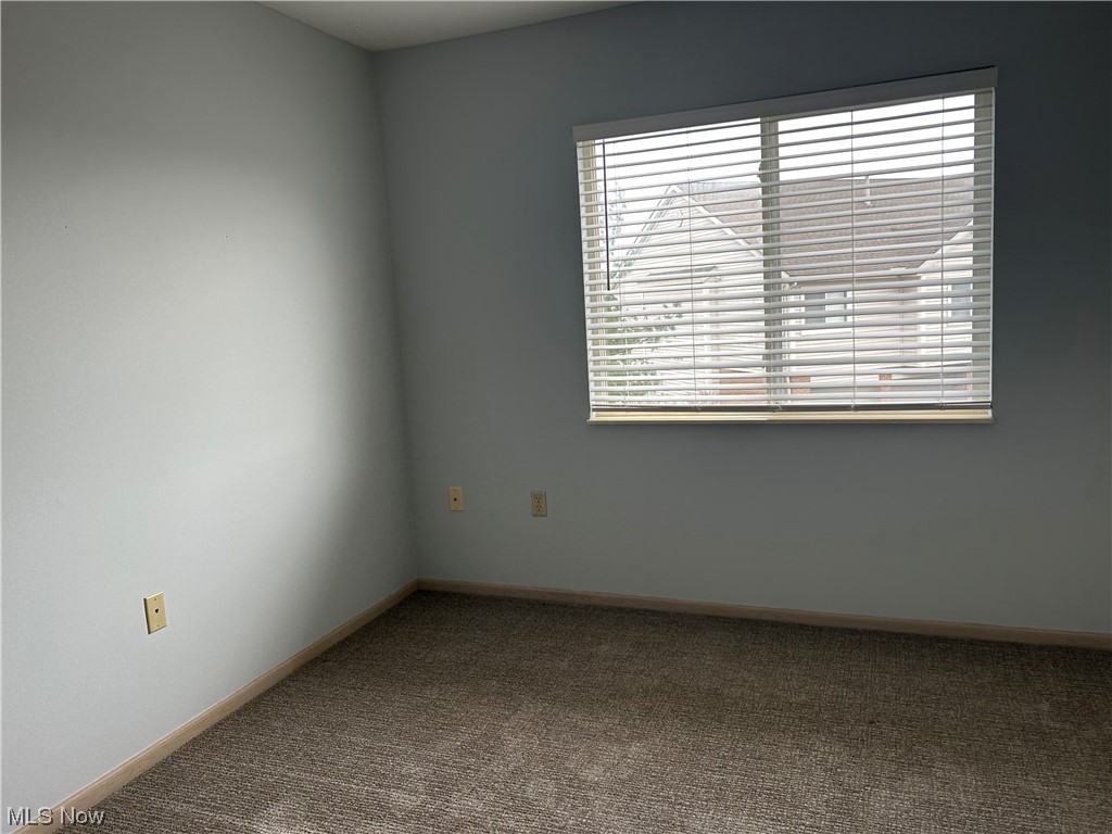 Brookledge Commons - Residential